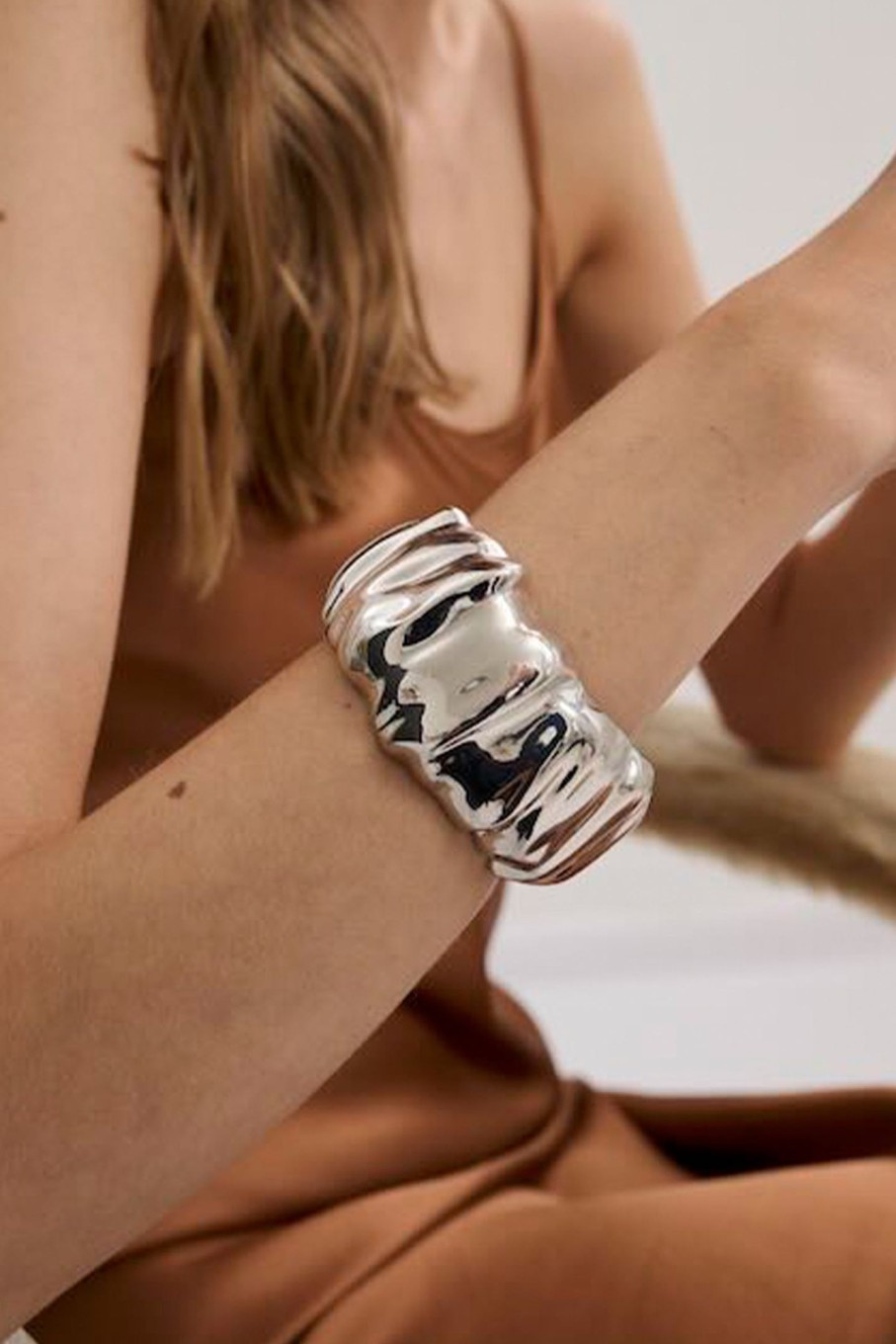 Accessories ANNA ROSSI | Melted Bangle Gunmetal