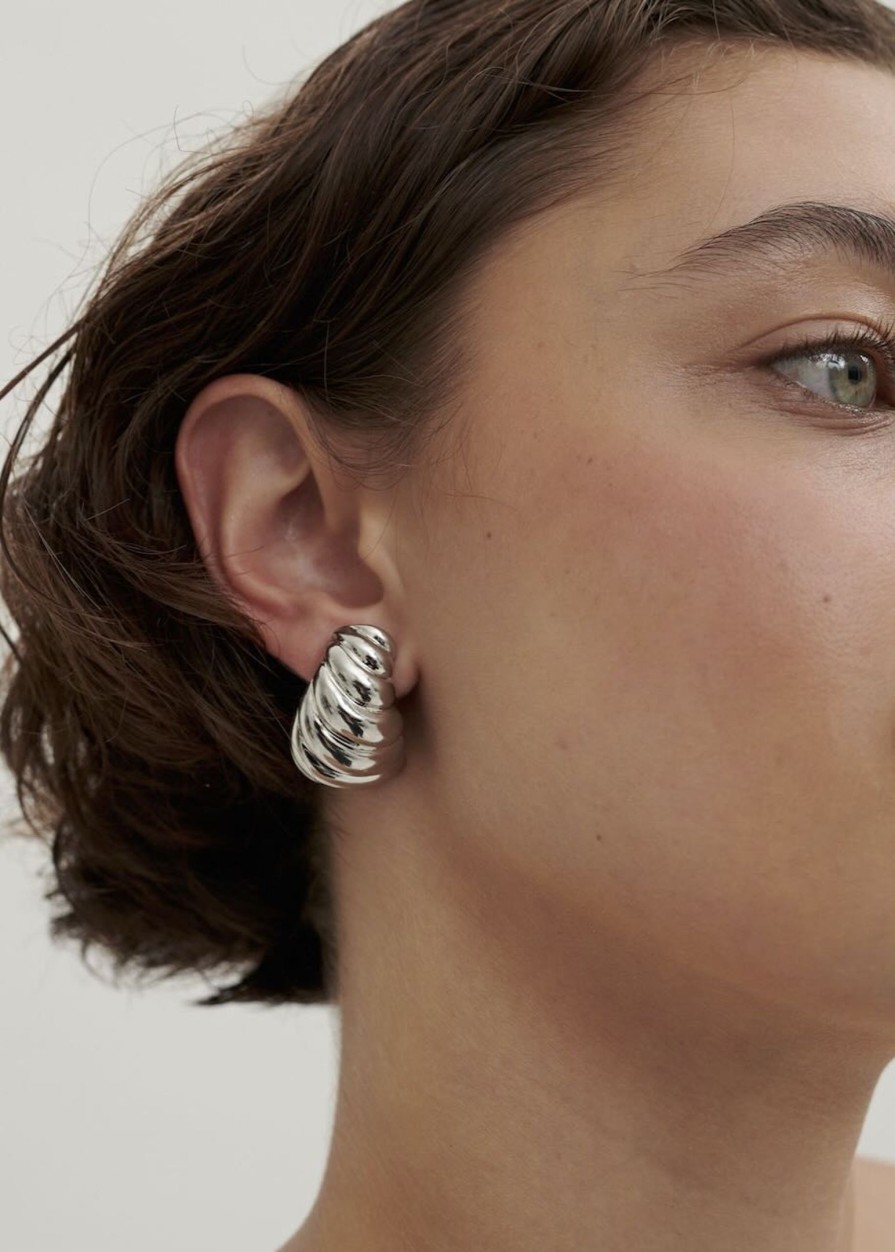 Accessories ANNA ROSSI | Ascending Scallop Earring Gunmetal